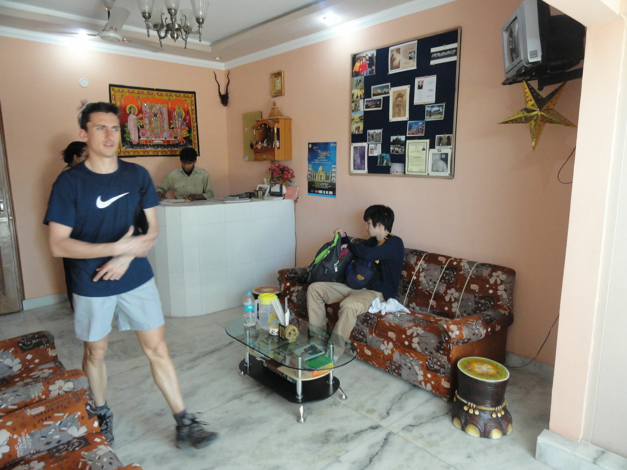 Pyrenees Homestay Agra  Exterior foto